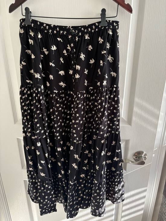 Patrons of Peace Dresses & Skirts - Patrons of Peace Black and White Floral Tiered Maxi Skirt